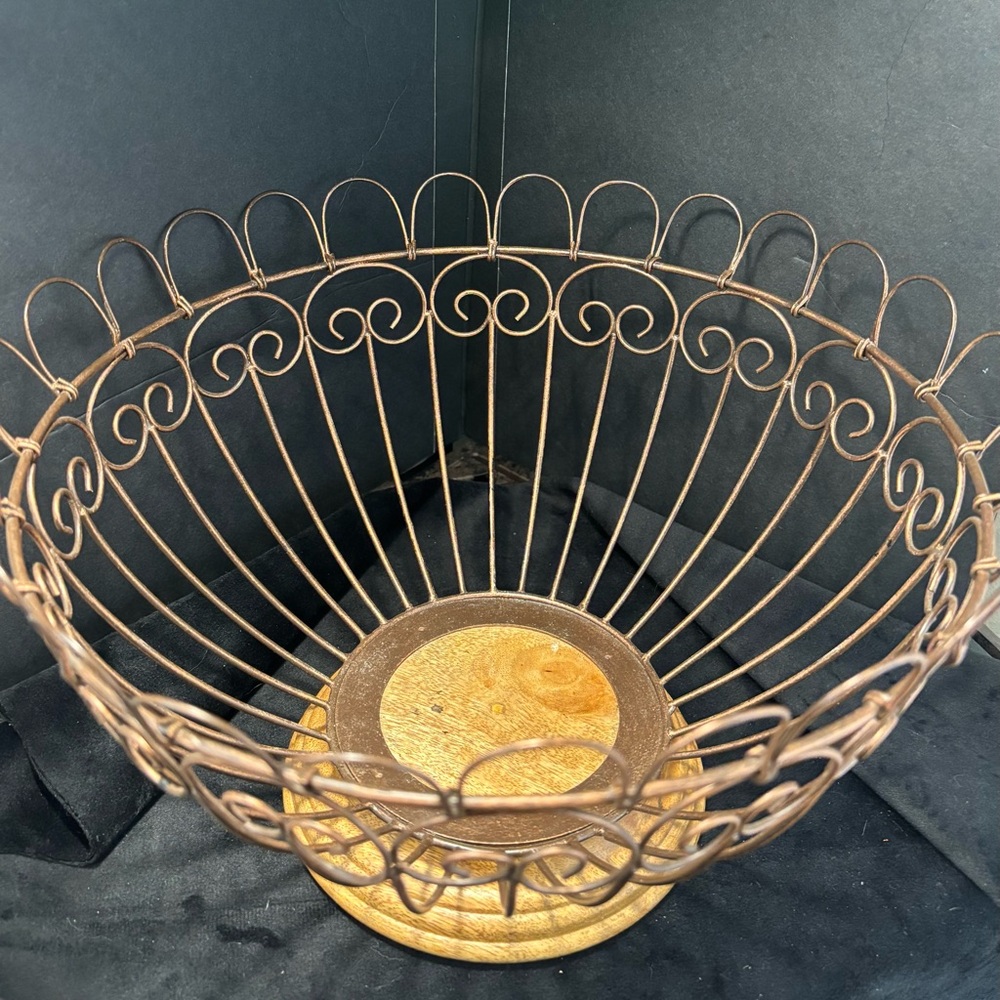 Rustic Wire Bowl with Wood Base - Home Accents